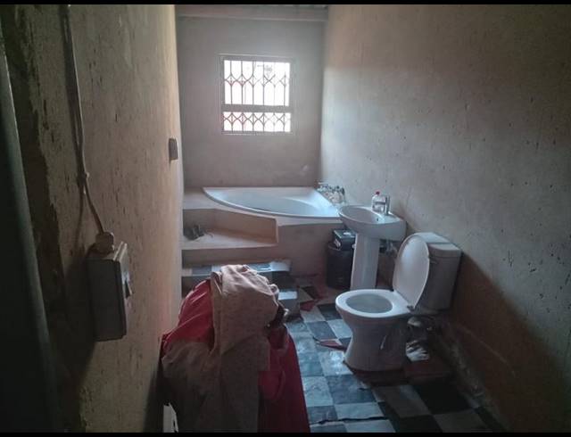 2 BEDROOM HOUSE FOR SALE IN RONDEBULT